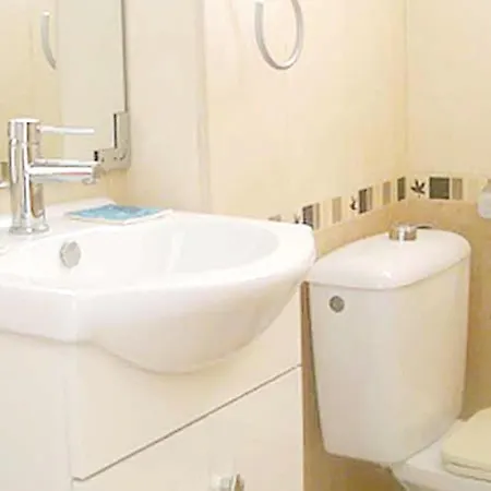 Apartment Sunny, 3-bedroom House In Oropesa With A Furnished Terrace And Sea Views - 20...
